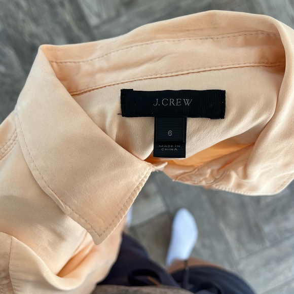 J Crew Silk Button-Down Blush Blouse, Size 6 - Picture 6 of 6